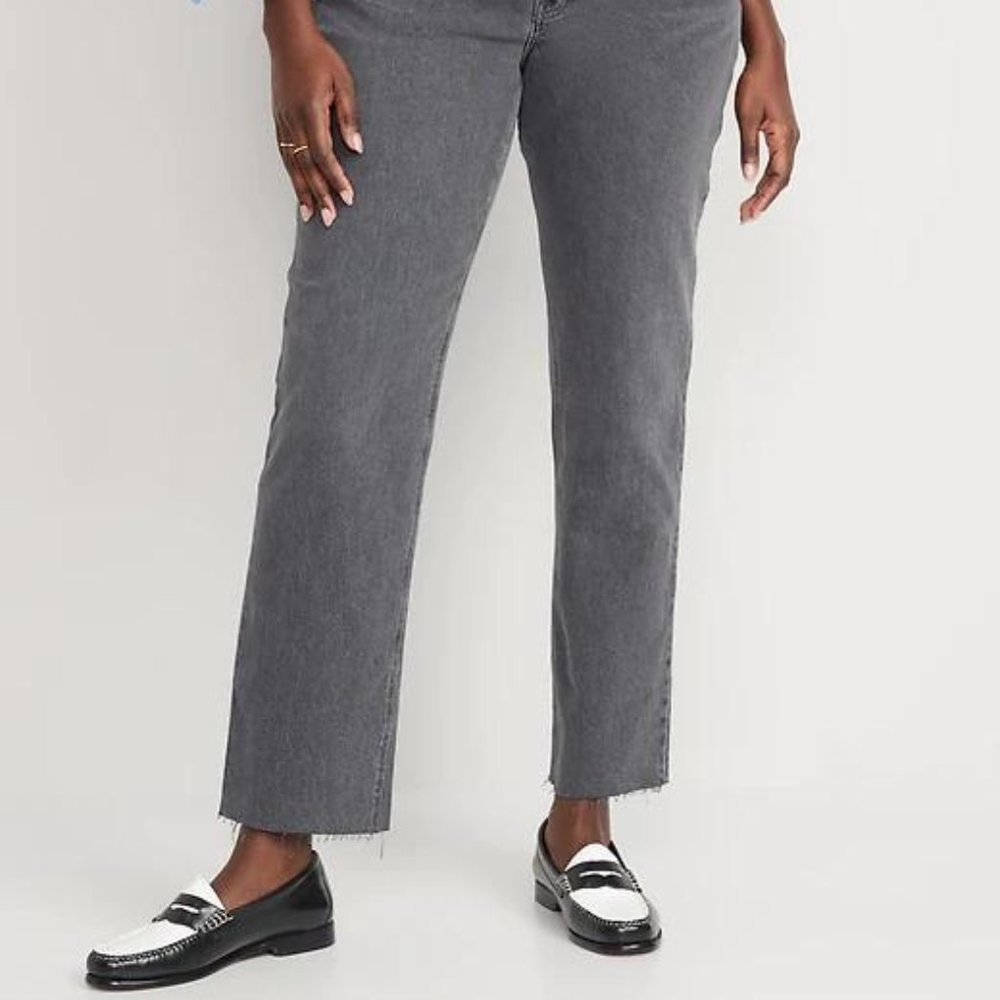Old Navy High-Waisted Button-Fly Slouchy Straight Cut-Off Gray Jeans for Women - Picture 7 of 12